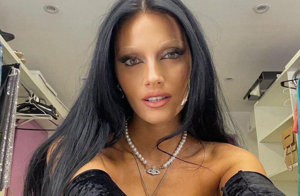 Bikini celeste a lunares: la reveladora foto de Oriana Sabatini en Miami