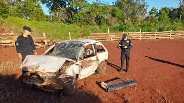 Despiste en Comandante Andresito dejó a un adolescente fallecido y a un joven en grave estado.