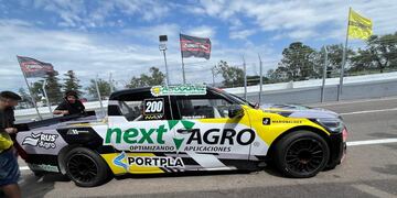 La Toyota Hilux de Baldo, atendida por el equipo Giavedoni Motorsport y que cuenta con motor preparado por Rody Agud.