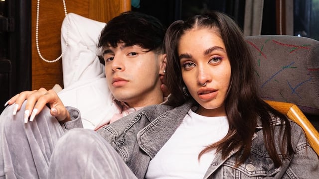 La pareja en una foto promocional de "Antes de ti", la bachata que compartieron meses atrás. (Instagram).