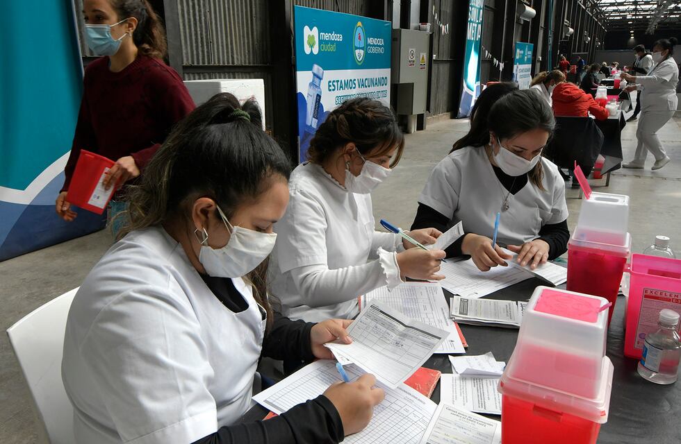 Vacuna covid-19 Mendoza: llegaron las primeras dosis de Cansino a la provincia