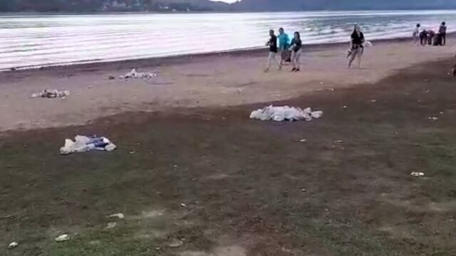 Vecinos denuncian reuniones masivas a la vera del lago en Potrero de Garay.