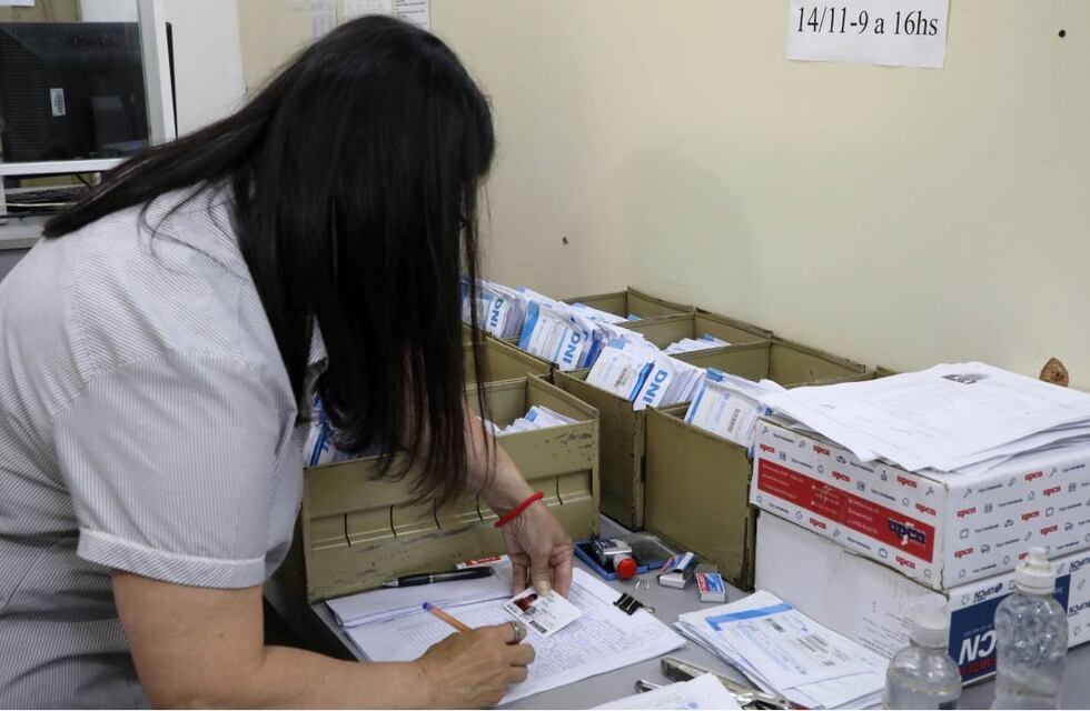 Elecciones 2021 en Santa Fe: quedan 6.000 DNI en el Registro Civil