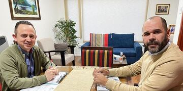 El ministro Jefe de Gabinete, Agustín Tita, mantuvo un encuentro con el secretario de Gobierno, Gastón Díaz.