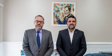 El Ministro de Desarrollo Productivo de la Nación, Matías Kulfas en la sede de Intendencia de la Municipalidad, donde los equipos de Nación y de la ciudad analizaron distintas acciones con el objetivo de lograr la reactivación de la economía local.