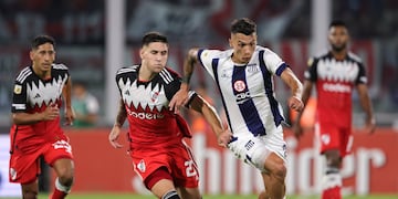 A lo crack. Rubén Botta la rompe en Talleres, y puede estar contra Independiente este sábado (Prensa Talleres).