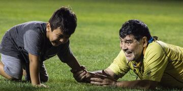 El Diez y Dieguito Fernando.