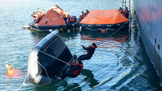 Puerto Belgrano: aspirantes navales de primer año realizan instrucción en la ESSA