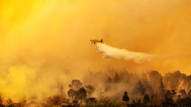 Escena terrorífica. Los incendios, incontrolables en Córdoba (La Voz)