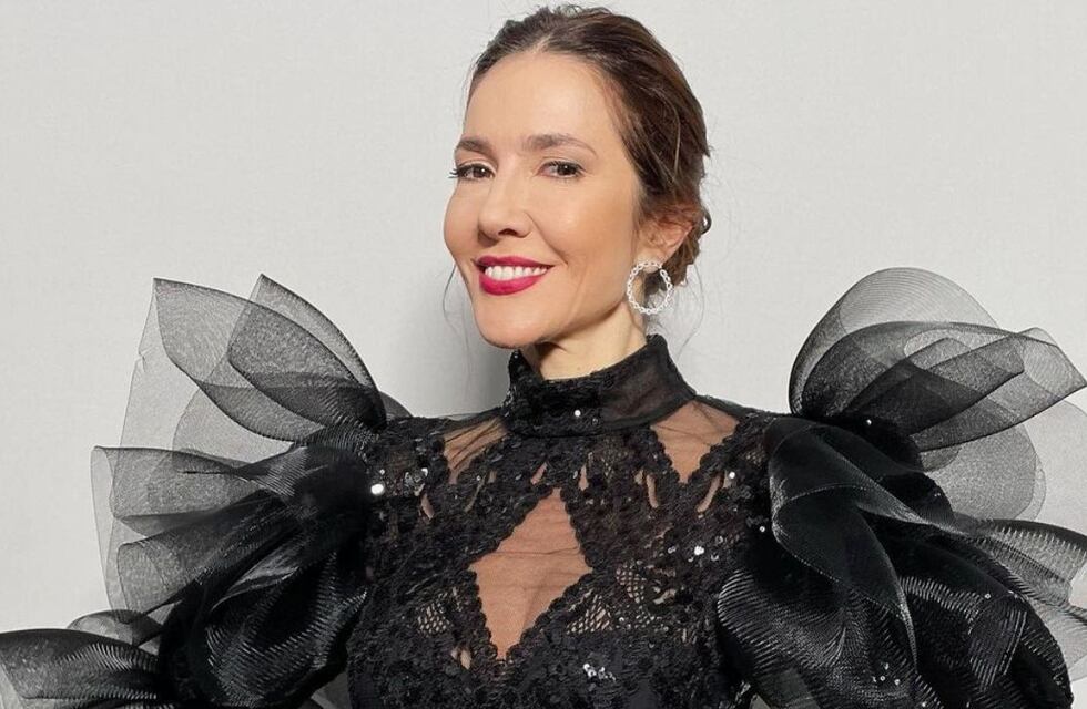 Son idénticas, muy unidas y también es periodista: quién es Lorena, la hermana de Cristina Pérez