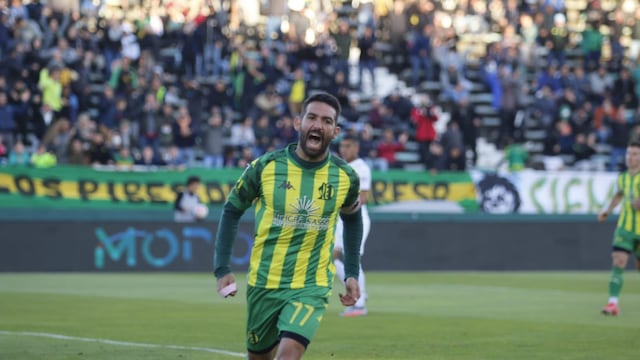 Aldosivi sorprende y vence por 1-0 a Independiente en Mar del Plata.