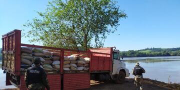 Secuestran casi 9 toneladas de soja ilegal en El Soberbio.