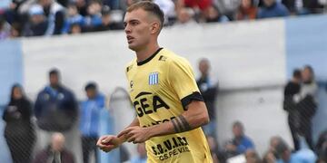 El juvenil Juan Bono, delantero de Racing, estará hasta fin de año afuera de las canchas. (Foto: Prensa Racing).