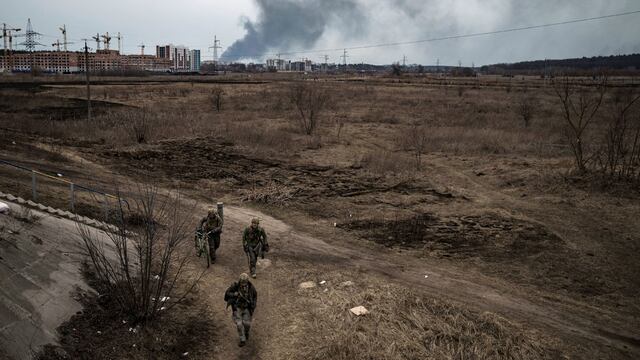 El humo en Kiev se está transformando en un enemigo tóxico contra la población que queda.