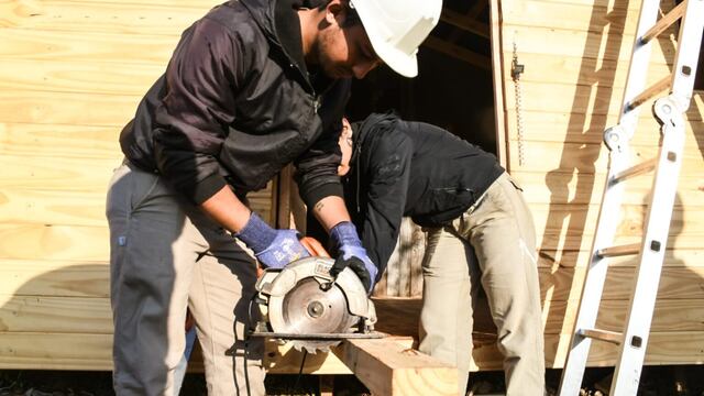 Eldorado: avanzan con la construcción de casas a vecinos en situación de asentamiento irregular.