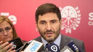 El gobernador de Santa Fe, Maximiliano Pullaro, confirmó su participación en el debate del Pacto de Mayo.