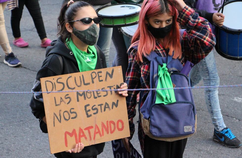 “Basta de violencia patriarcal. Exigimos políticas públicas y presupuesto. Montenegro hacete cargo”