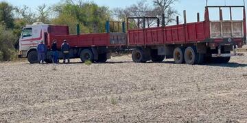 Fingió el robo de su camión porque había vendido ocho cubiertas del vehículo.