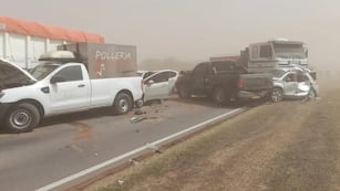 Choque en cadenta autopista Rosario - Córdoba