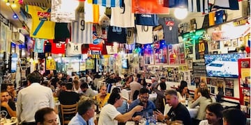 Bodegón futbolero de Argentina.