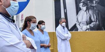 La 12° Muestra de Arte: Muralismo Urbano cuenta con producciones de varios artistas con el fin de homenajear a los trabajadores de la salud