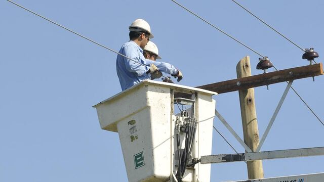 Las cuadrillas de Epec trabajan en diferentes zonas de la ciudad de Córdoba.