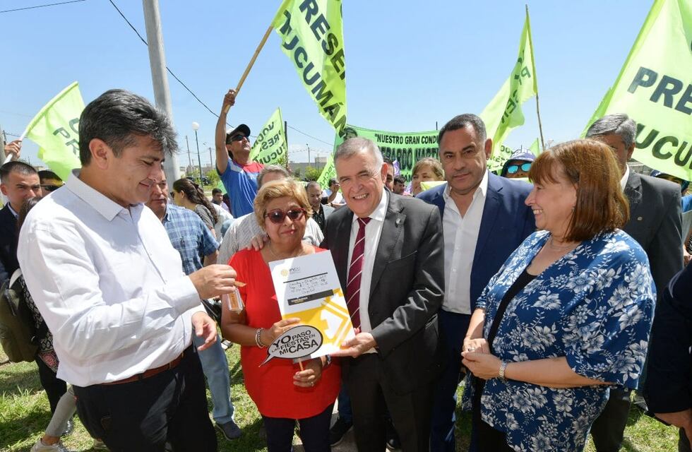 Osvaldo Jaldo: “Entendemos que una vivienda significa el techo propio y también dinamizar la economía de la provincia”