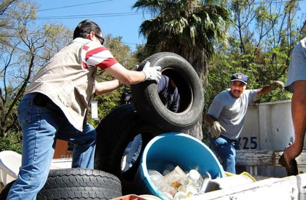 Se realiza una jornada de descacharrización en Gualeguaychú