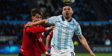 Racing, con "Maravilla" Martínez, enfrenta en la final del Clausura al Estudiantes en conflicto con la AFA.