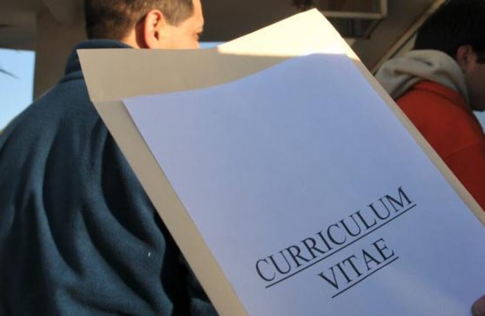 Realizan taller guía para elaboración de curriculum vitae y búsqueda de empleo