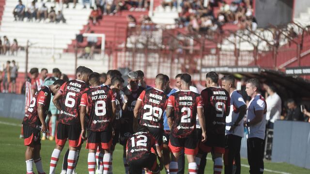 Instituto perdió con Barracas con fallos polémicos (cuando no) y el final fue con incidentes(Federico López Claro / La Voz)