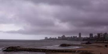 El sábado comenzó nublado y se esperan chaparrones durante la tarde.