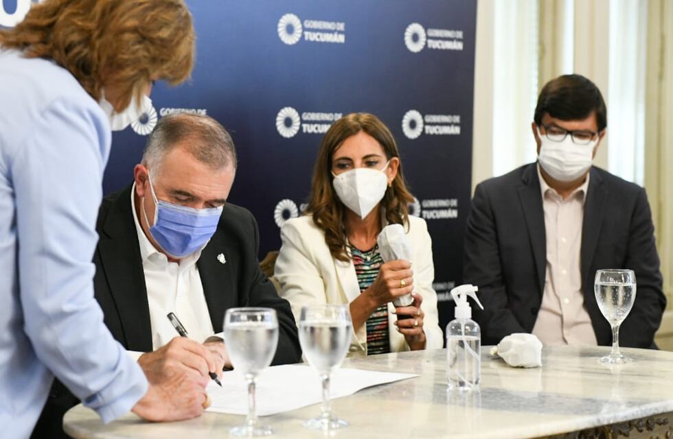 Jaldo anunció un bono extraordinario de $10 mil para los empleados estatales