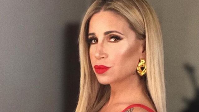 La conductora sorprende a sus admiradores con sus osadas fotografías.