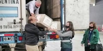 El Iscamen realizó la primera exportación a Chile de pupas esterilizadas de moscas del Mediterráneo. Gentileza Gobierno de Mendoza