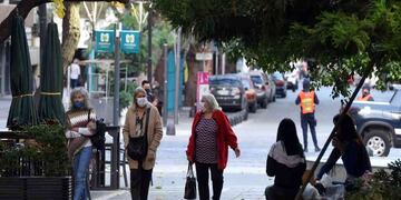 El ministerio de Salud de la provincia ya trabaja en el plan para poder vacunar a los mas de 300.000 adultos mayores que viven en la provincia. Gentileza El Litoral