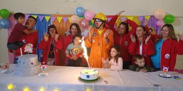 La Compañía de Payasos “Había una vez” cumplió siete años regalando sonrisas a niños y adultos.