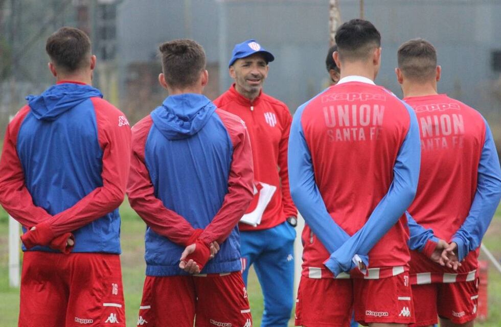 En Unión persiste una duda sobre el esquema táctico para enfrentar a Boca