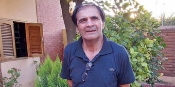 Adolfo Manrique encontró en la carpintería la manera de sobreponerse a su enfermedad.