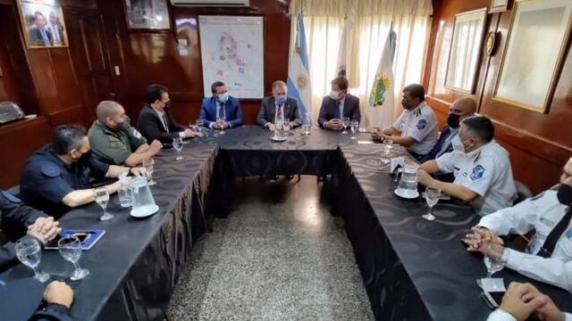 Jaldo se reunió en Banda del Río Salí con el ministro de Seguridad, Eugenio Agüero Gamboa y el intendente Darío Monteros