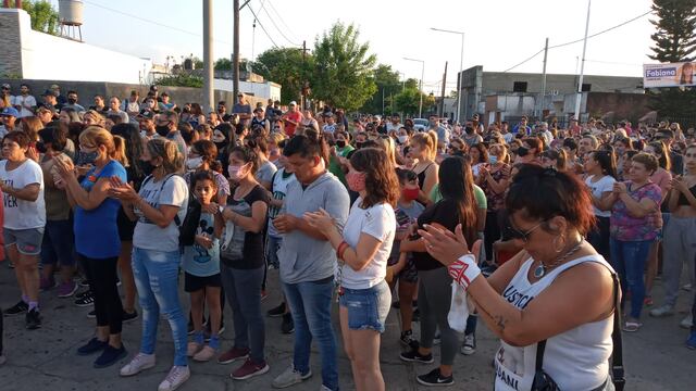 Manifestación en Capitán Bermúdez. (Somos Rosario)