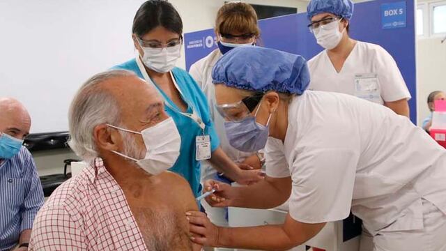 Miroli detalló que cuando el 70 por ciento de la población se haya vacunado, se alcanzará la inmunidad colectiva.