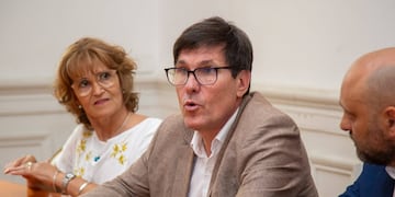 El ministro de Educación, José Goity, destacó el aumento de horas por día.