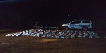 Soja ilegal: Prefectura Naval Argentina secuestró más de cuatro toneladas en El Soberbio.