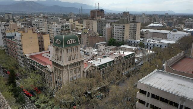 Para mañana el pronóstico anticipa que habrá algunas nubes y la temperatura descenderá. Orlando Pelichotti/Los Andes
