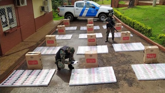 Efectivos de Prefectura Naval Argentina secuestraron cigarrillos de contrabando en Puerto Rico.