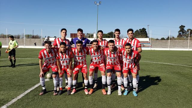 Instituto goleó a San Lorenzo, con tres anotaciones de Jonathan Dellarosa.