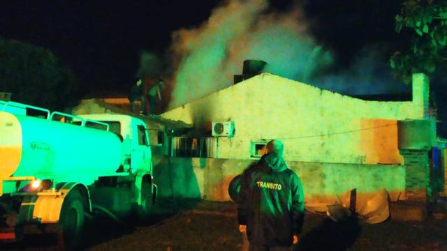 Incendio en Apóstoles. Policía de Misiones
