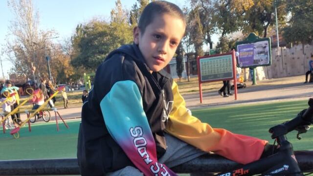 El niño de 9 años que tiene leucemia y necesita ir a Córdoba para ser trasplantado.