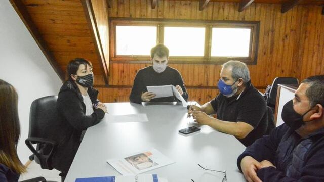 Buscarán educar sobre tenencia de mascotas en las escuelas de Ushuaia.